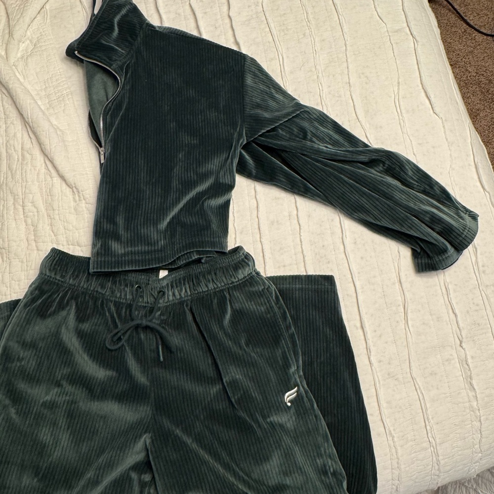 Fabletics Plush Rib Wide Leg - image 4